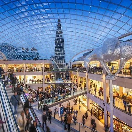 Long Offers, Modern Amenities, Fully Equipped, Bills Included, Perfect Location, King Size Bed, Fast Wifi לידס