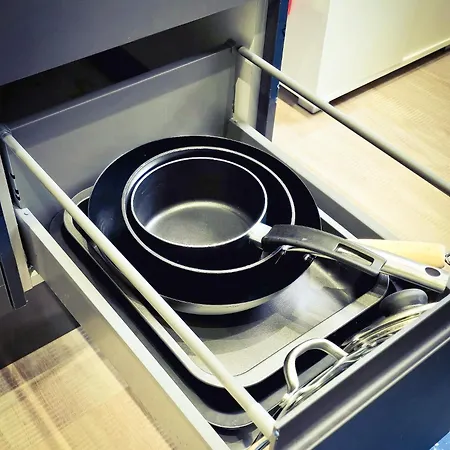 Long Offers, Modern Amenities, Fully Equipped, Bills Included, Perfect Location, King Size Bed, Fast Wifi Apartamento *