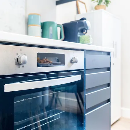 Long Offers, Modern Amenities, Fully Equipped, Bills Included, Perfect Location, King Size Bed, Fast Wifi Apartamento Leeds (West Yorkshire)