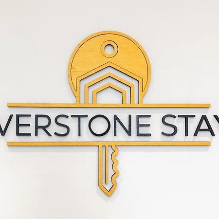 Long Offers, Modern Amenities, Fully Equipped, Bills Included, Perfect Location, King Size Bed, Fast Wifi Apartamento *