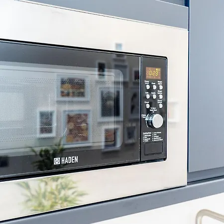 Lejlighed Long Offers, Modern Amenities, Fully Equipped, Bills Included, Perfect Location, King Size Bed, Fast Wifi