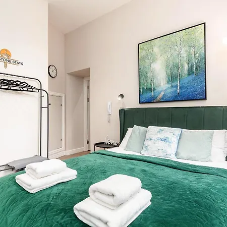 Long Offers, Modern Amenities, Fully Equipped, Bills Included, Perfect Location, King Size Bed, Fast Wifi Apartamento Leeds (West Yorkshire)