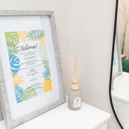 Long Offers, Modern Amenities, Fully Equipped, Bills Included, Perfect Location, King Size Bed, Fast Wifi Lejlighed