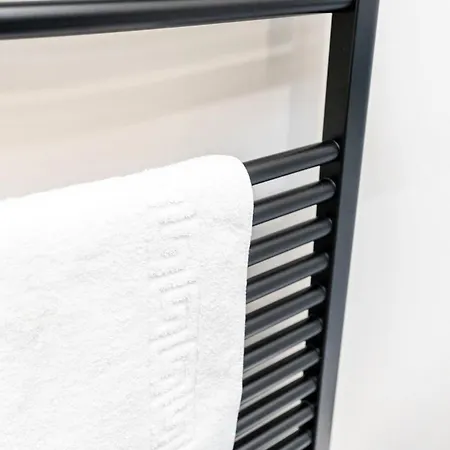 Apartamento Long Offers, Modern Amenities, Fully Equipped, Bills Included, Perfect Location, King Size Bed, Fast Wifi Leeds (West Yorkshire)