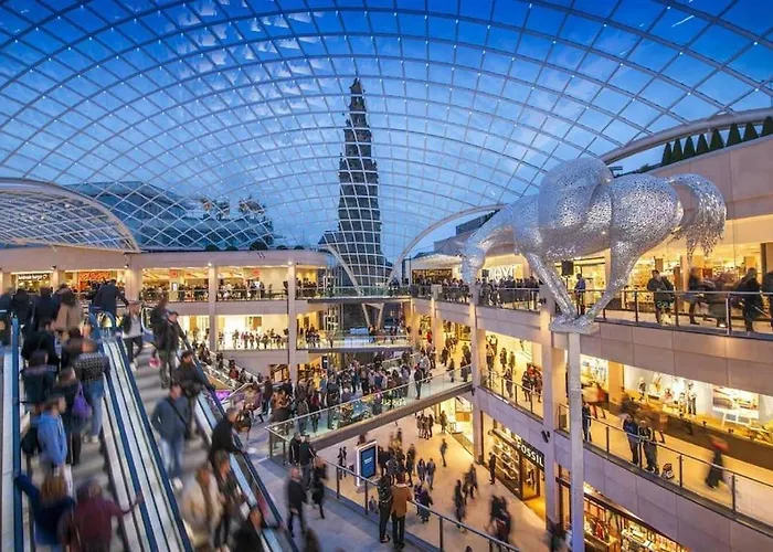 Long Offers, Modern Amenities, Fully Equipped, Bills Included, Perfect Location, King Size Bed, Fast Wifi לידס