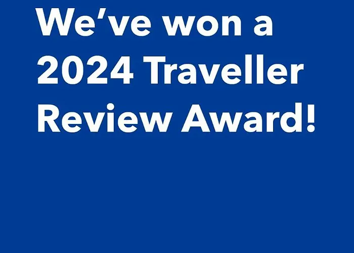 דירה Long Offers, Modern Amenities, Fully Equipped, Bills Included, Perfect Location, King Size Bed, Fast Wifi לידס