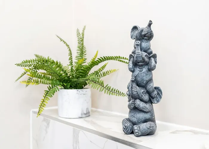 Apartament Long Offers, Modern Amenities, Fully Equipped, Bills Included, Perfect Location, King Size Bed, Fast Wifi Leeds (West Yorkshire)