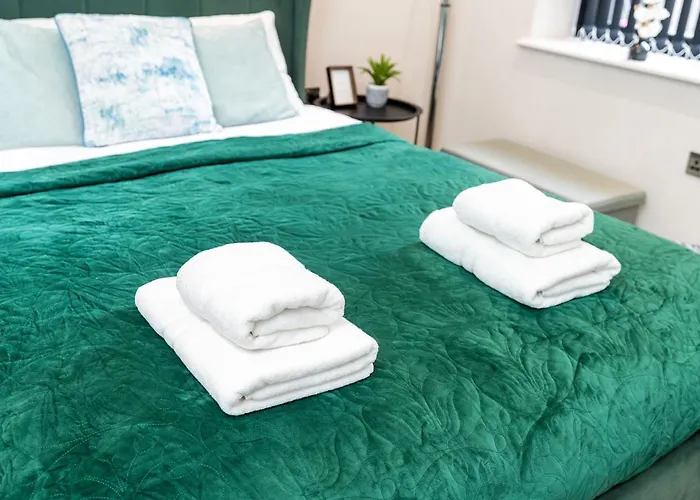 Long Offers, Modern Amenities, Fully Equipped, Bills Included, Perfect Location, King Size Bed, Fast Wifi * Leeds (West Yorkshire)