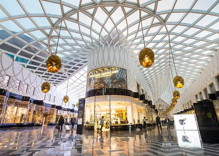 Long Offers, Modern Amenities, Fully Equipped, Bills Included, Perfect Location, King Size Bed, Fast Wifi דירה